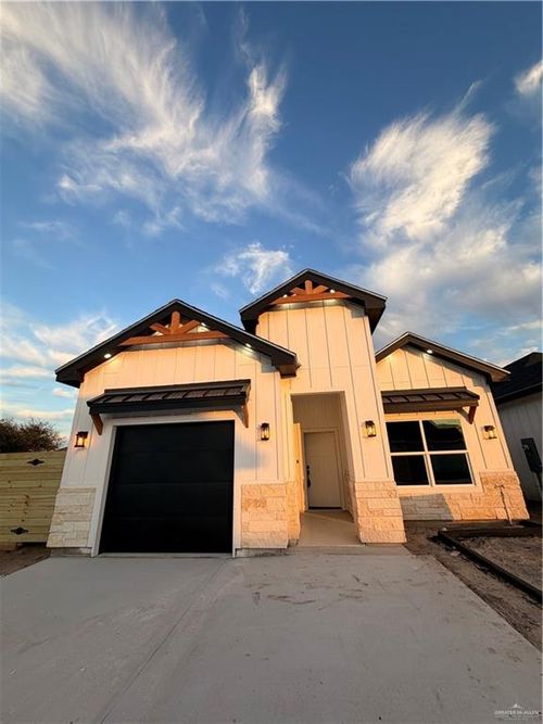 2326 Thornton Ave, Mission, TX, 78574 | Card Image