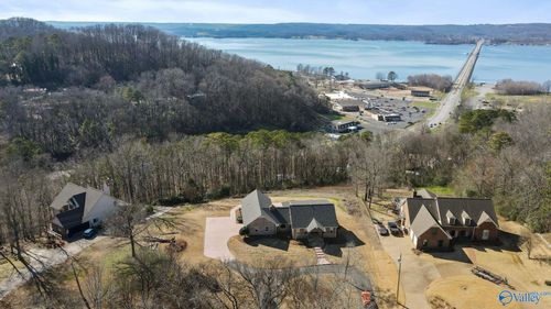 1709 Winston St, Guntersville, AL, 35976-1253 | Card Image