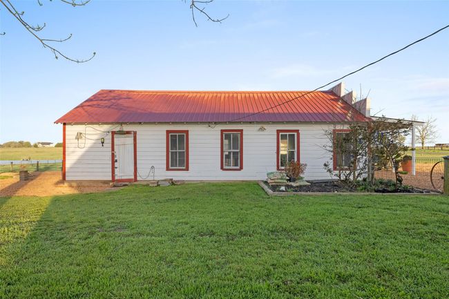 1731 Spur 458, House other with 6 bedrooms, 4 bathrooms and 1 parking in Carmine TX | Image 37