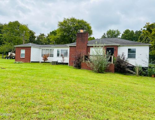 8090 Strawberry Plains Pike, Knoxville, TN, 37924-4321 | Card Image