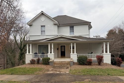 4-245 Corona Street, Winston Salem, NC, 27103 | Card Image