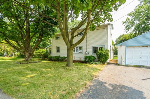 39 South Ave, Bloomfield, NY, 14469-9372 | Card Image