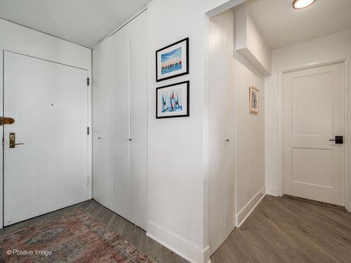 apt-801-2800 N Lake Shore Dr, Chicago, IL, 60657-6202 | Card Image