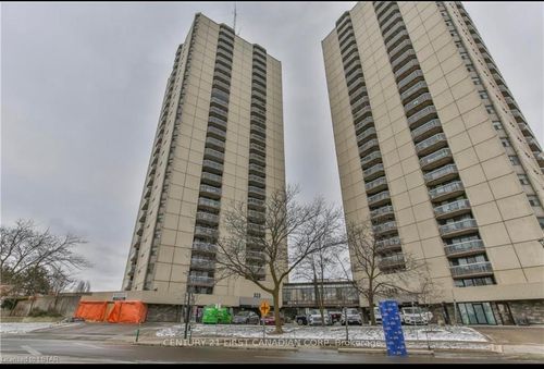 1703-323 Colborne St, London, ON, N6B3N8 | Card Image
