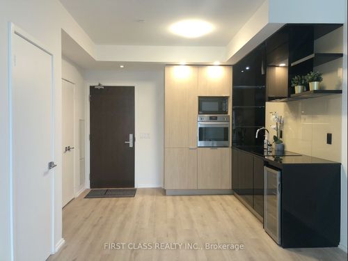 2810-70 Temperance Street, Toronto, ON, M5H0B1 | Card Image