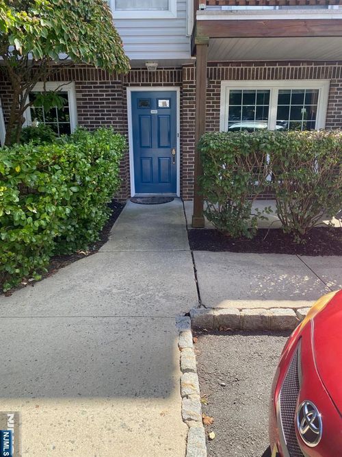 1432 Westgate Dr, Fort Lee, NJ, 07024-2154 | Card Image