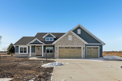 2034 Highland Way, Sturtevant, WI, 53177-5606 | Card Image