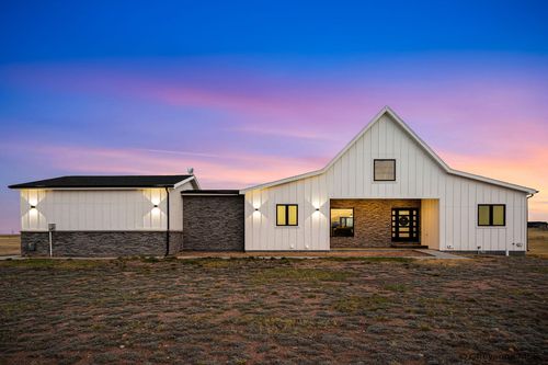 1650 N Ridge Dr, Cheyenne, WY, 82009-8668 | Card Image