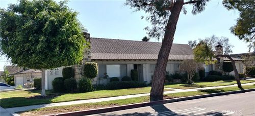 200 W 37th St, Long Beach, CA, 90807-3250 | Card Image
