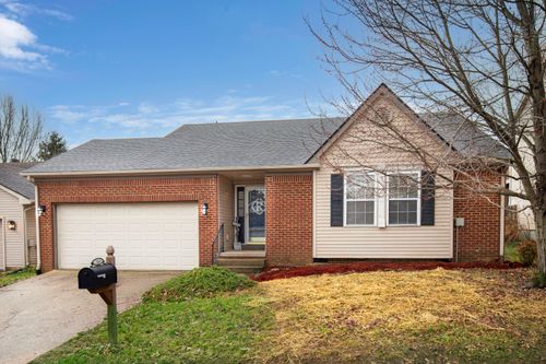 104 Medinah Ct, Frankfort, KY, 40601-8663 | Card Image