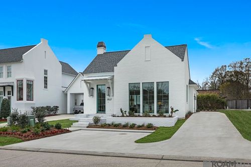 17657 Bent Tree Ct, Baton Rouge, LA, 70810-8963 | Card Image