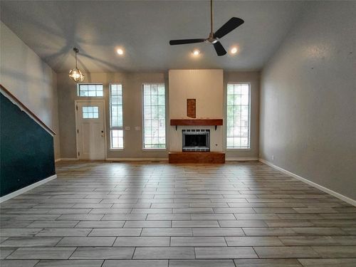 17620 Iron Ln, Edmond, OK, 73012-6933 | Card Image