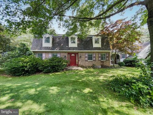 1075 Hobart Rd, Brodbecks, PA, 17329-9757 | Card Image