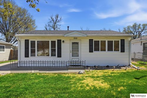 1210 N 55th Street, Lincoln, NE, 68504 | Card Image