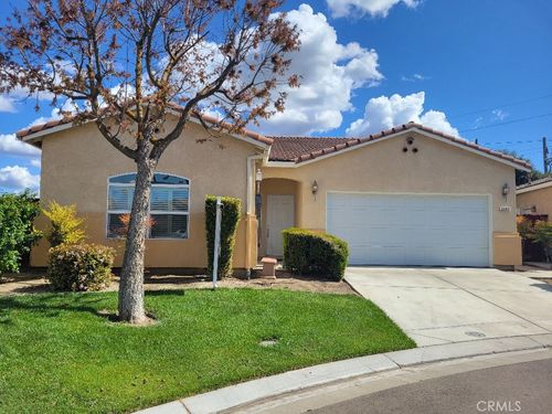 2906 Las Flores Cir, Los Banos, CA, 93635-9300 | Card Image