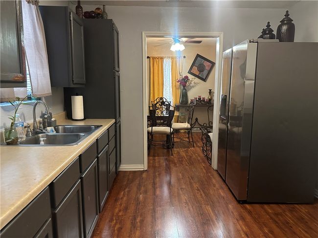 1411 Consuelo St, House other with 3 bedrooms, 1 bathrooms and 2 parking in Alice TX | Image 15