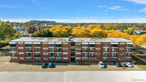 apt-407-2915 W 13 Mile Rd, Royal Oak, MI, 48073-2946 | Card Image