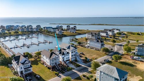 458 Kensington Pl, Newport, NC, 28570-3808 | Card Image