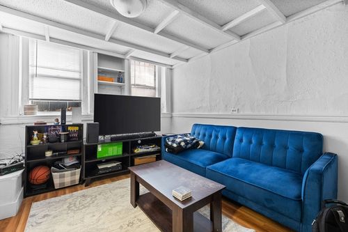 1-19 S Russell St, Boston, MA, 02114-3965 | Card Image