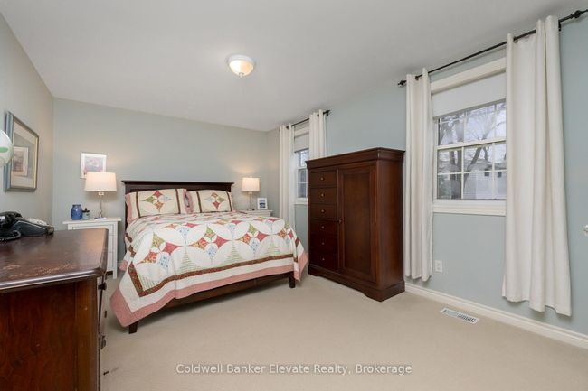 128 - 130 Main St S, Home with 4 bedrooms, 2 bathrooms and 6 parking in Halton Hills ON | Image 16