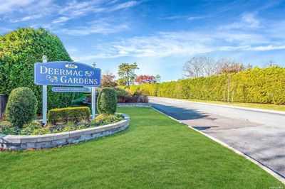 17 - 336 Commack Road, Condo with 2 bedrooms, 1 bathrooms and null parking in Deer Park NY | Image 1