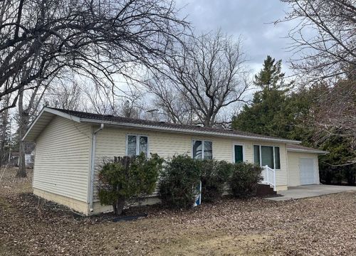 203 N Borud St, Winger, MN, 56592-4010 | Card Image