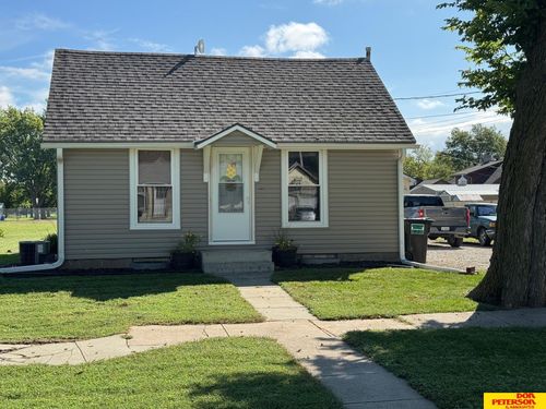513 N 12th St, Tekamah, NE, 68061-1526 | Card Image