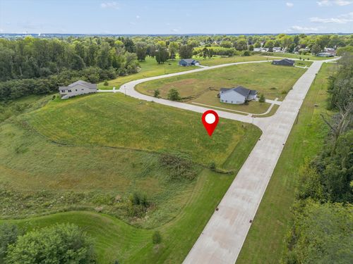 825 9th Ave N, Clinton, IA, 52732-3594 | Card Image