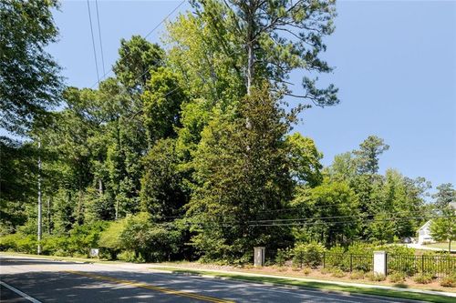 657 Willeo Rd, Roswell, GA, 30075-4337 | Card Image