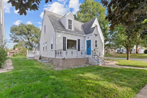 1114 Lane Pl, Saint Paul, MN, 55106-2807 | Card Image