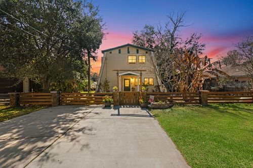 6271 Colony Cir, WEEKI WACHEE, FL, 34607-1331 | Card Image