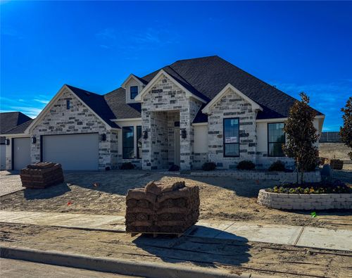 8114 Luanna Hills Dr, Benbrook, TX, 76126-5200 | Card Image
