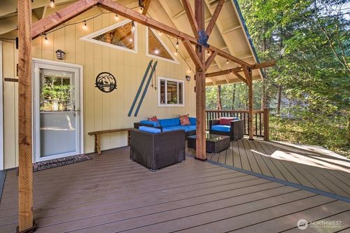 124 Aspen Ln, Packwood, WA, 98361-9722 | Card Image