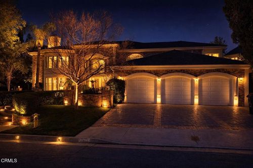 832 Greenridge Dr, La Canada Flintridge, CA, 91011-4205 | Card Image