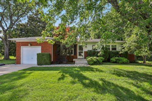 101 Cumberland Dr, Smyrna, TN, 37167-2706 | Card Image