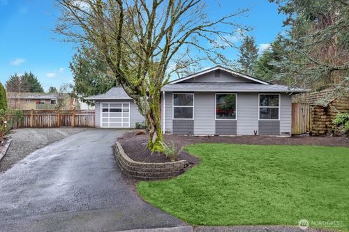 7843 Ne 146th St, Kenmore, WA, 98028-4670 | Card Image