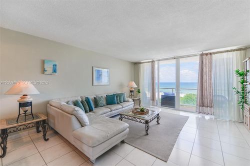 512-5601 Collins Avenue, Miami Beach, FL, 33140 | Card Image