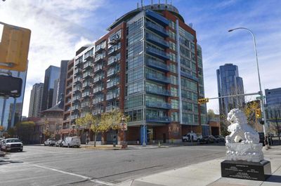 304 - 205 Riverfront Ave Sw, Condo with 1 bedrooms, 1 bathrooms and 1 parking in Calgary AB | Image 1