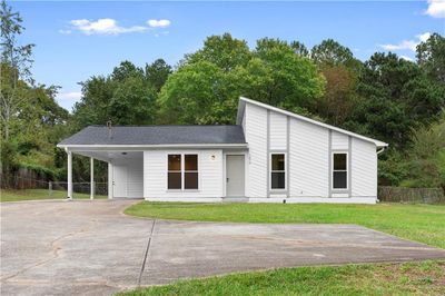 1070 Kirkland Road, House other with 3 bedrooms, 1 bathrooms and null parking in Covington GA | Image 1