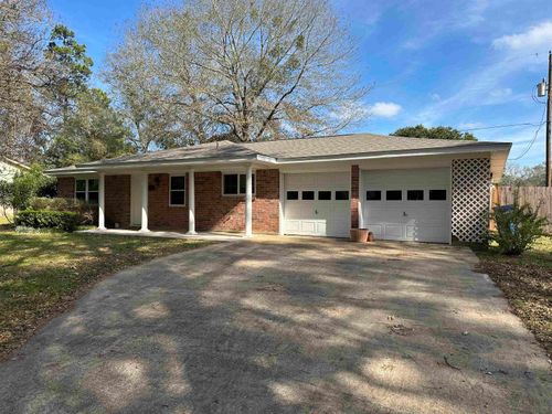 113 Carraige Ln, Silsbee, TX, 77656 | Card Image