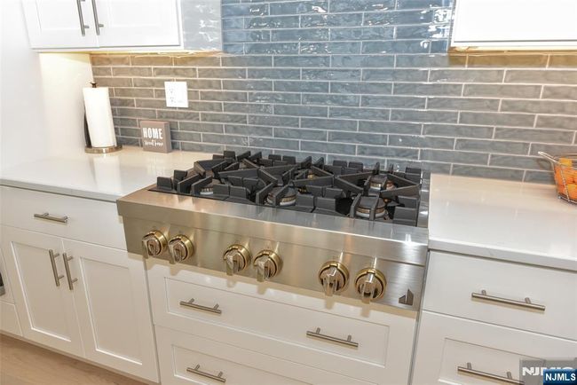 21 Castle Stuart Ct, Condo with 3 bedrooms, 3 bathrooms and null parking in River Vale NJ | Image 13