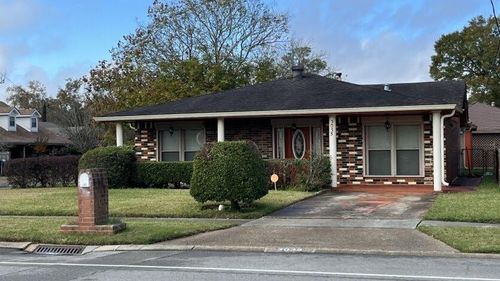 3035 Sullen Pl, New Orleans, LA, 70131-4153 | Card Image