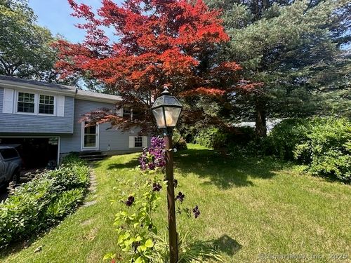 15 Bargate Rd, Clinton, CT, 06413-2401 | Card Image