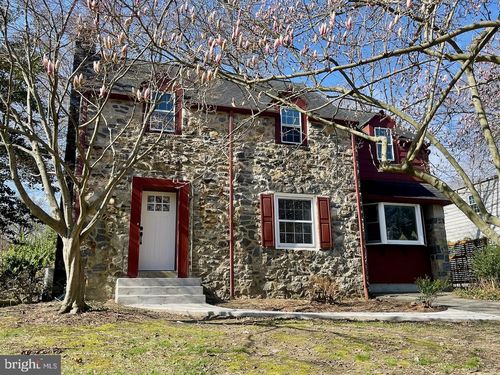 712 Woodsdale Rd, WILMINGTON, DE, 19809-2243 | Card Image
