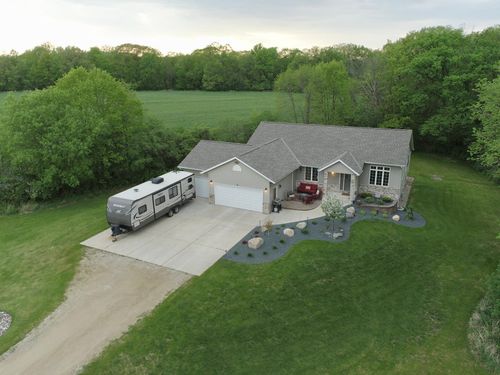 201 N Ridge Dr, Kenyon, MN, 55946-1532 | Card Image