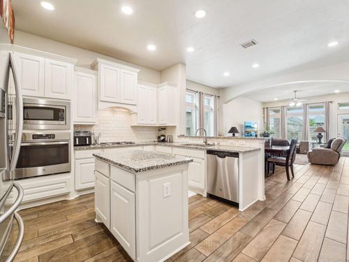 29126 Brooks Valley Dr, Fulshear, TX, 77441-1843 | Card Image