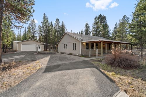15711 Deedon Rd, La Pine, OR, 97739-8831 | Card Image