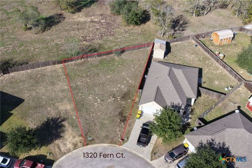 1320 Fern Ct, Gonzales, TX, 78629-0007 | Card Image