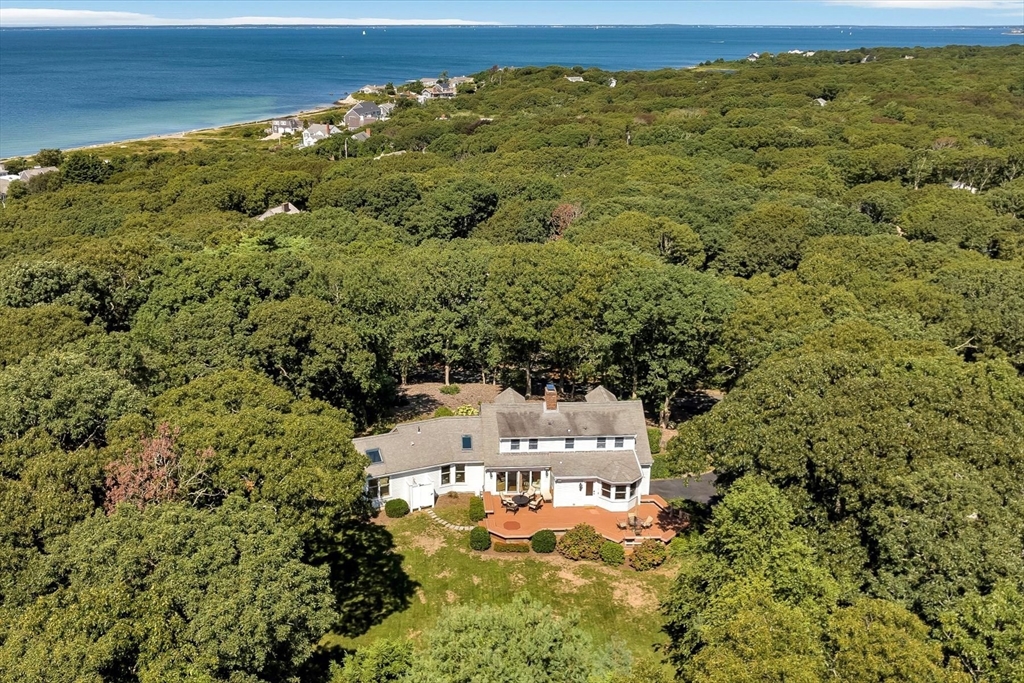 Lambert Ln, Falmouth, MA 02540