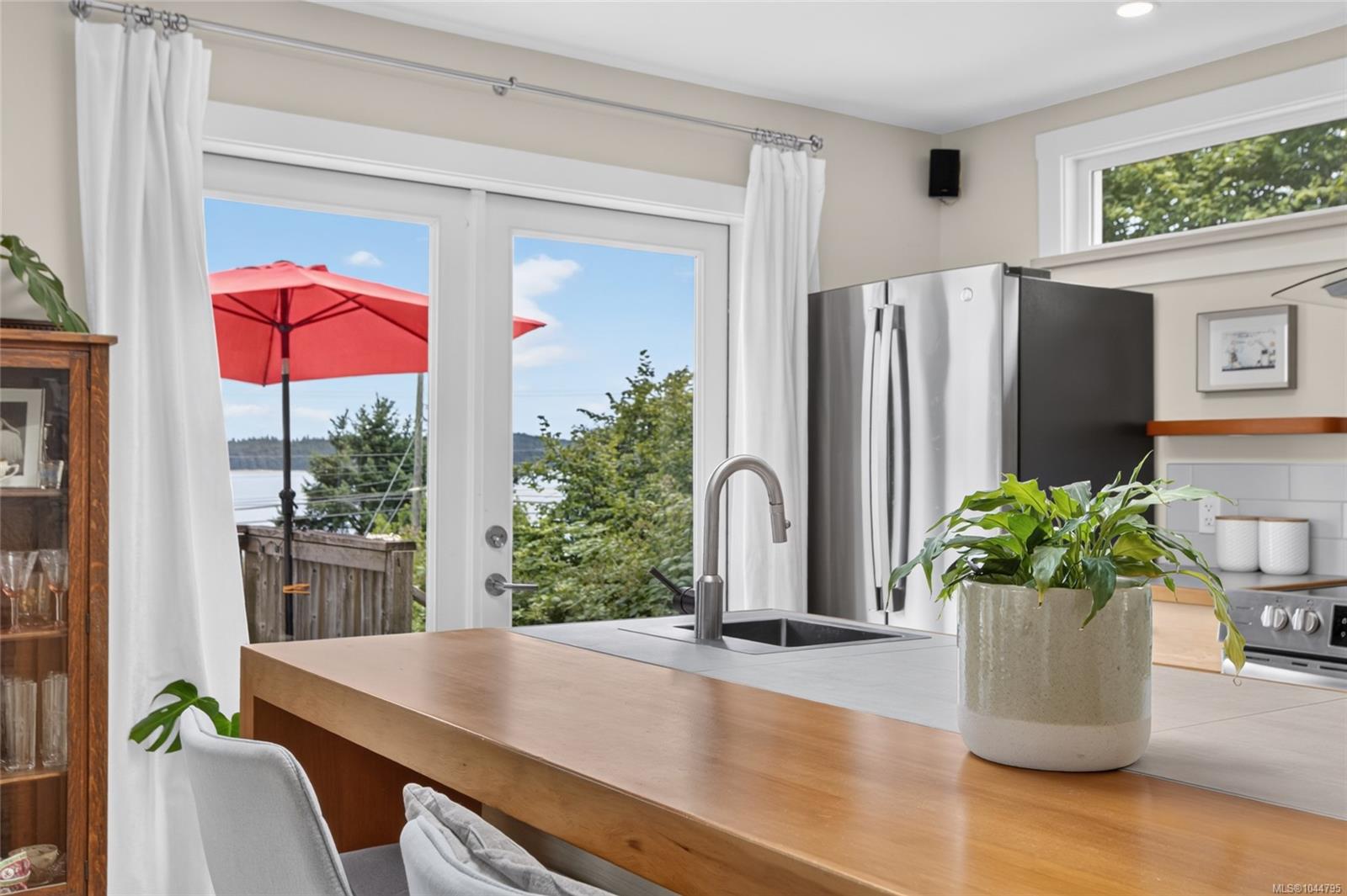 Residential in Union Bay 5